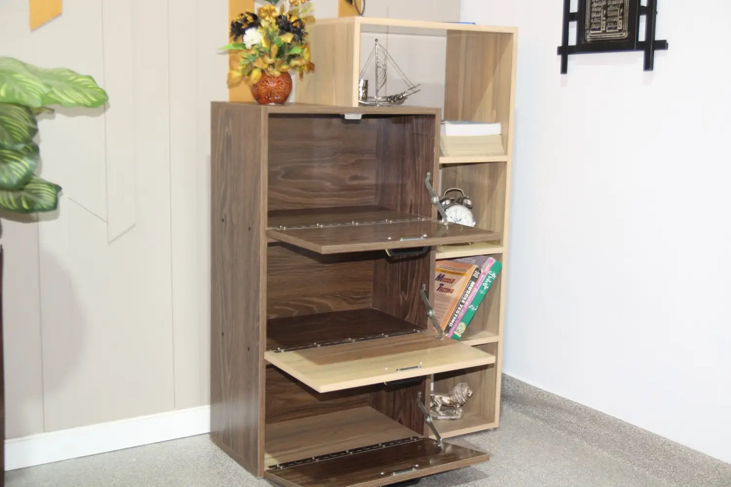 TRI-CAB - FURNISHCO